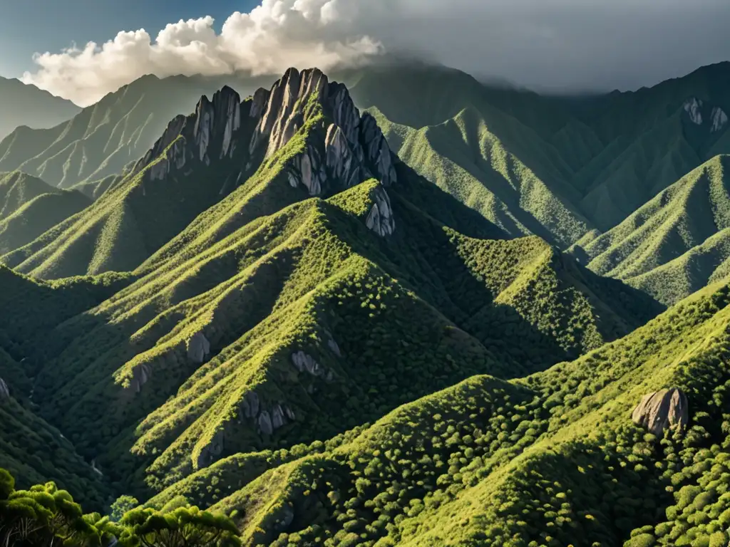 Imagen 8k de la majestuosa Sierra Madre, con picos escarpados y vegetación exuberante